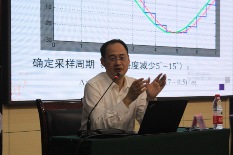 科学与技术系孙富春教授和朱纪洪教授应邀为我院师生作出精彩报告,工